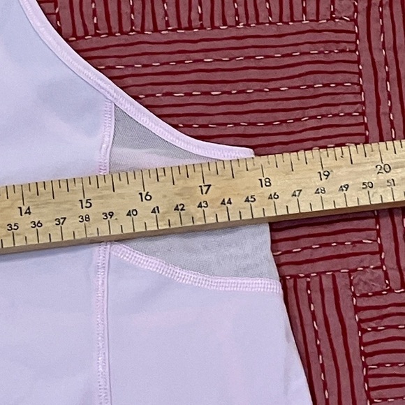 Lululemon Women's light pink Sleeveless exercise tank Top - Picture 9 of 14